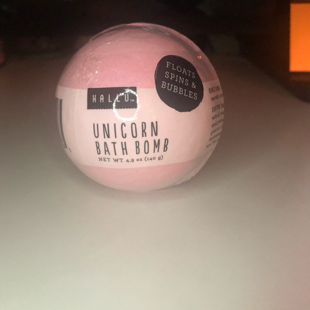 Bath bomb